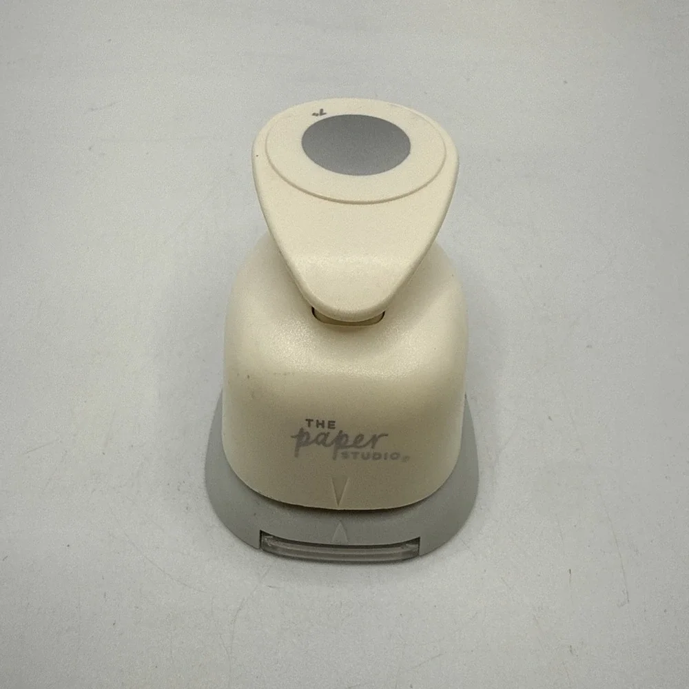 The Paper Studio Circle Paper Punch 3